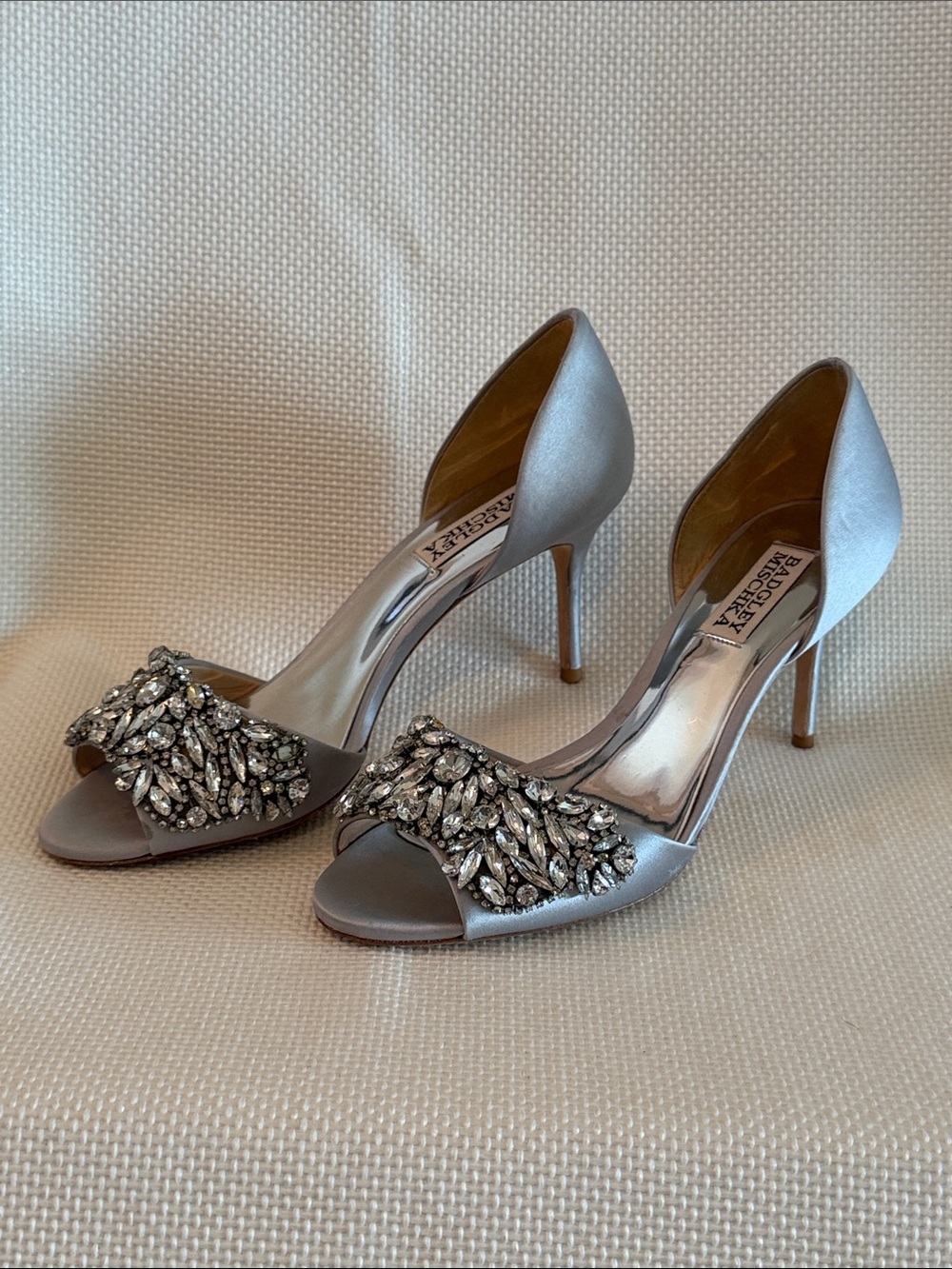 Badgley Mischka Candance D'Orsay Silver Satin Jeweled Peep-Toe Heels Size 6.5